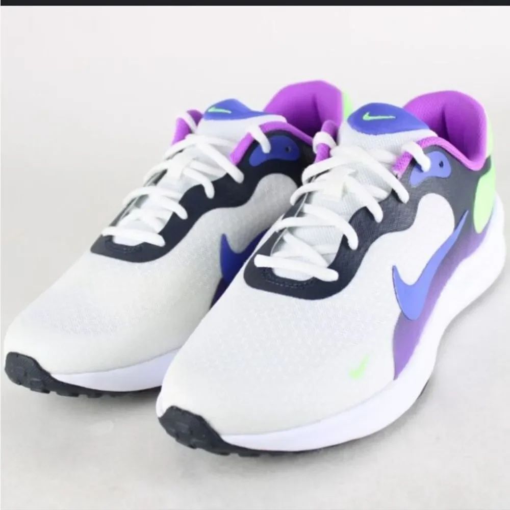 NIKE REVOLUTION  7 BIG KIDS' RUNNING SUMMIT DREA SNEAKER